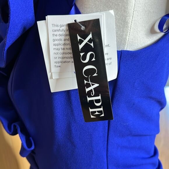 Xscape Women's Long Stretch Scuba Crepe Ruffle Collar Ruched Dress Size 14 NWT - Picture 10 of 13